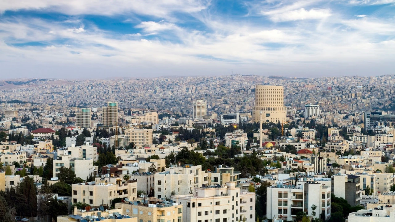 توقعات حالة الطقس تشير إلى انخفاض الحرارة في مختلف المناطق خلال الأيام المقبلة